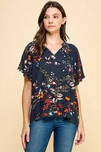Floral Ruffled V-Neck Top