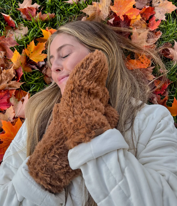 Faux Fur Mitten