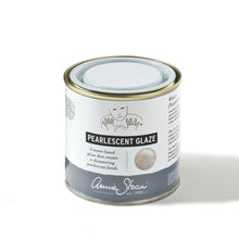 Annie Sloan Chalk Paint® Pearlescent Glaze